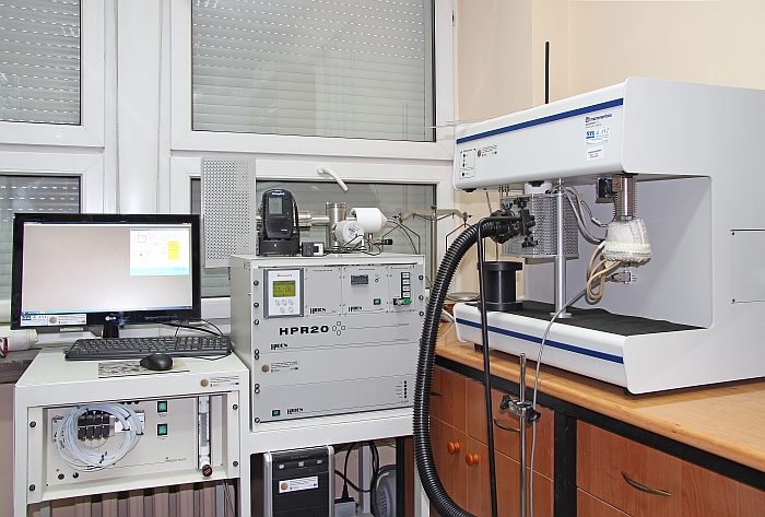 Laboratorium badań katalizatorów metodami temperaturowo-programowanymi